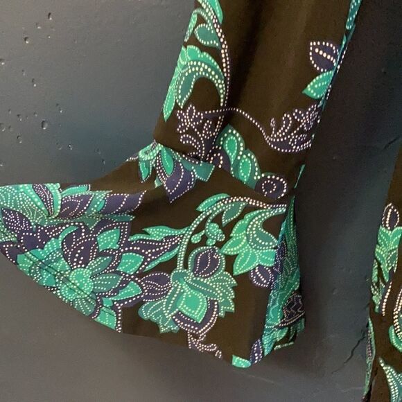 🎁 CHAUS NEW YORK PAISLEY LONG SLEEVES TOP - Picture 8 of 8